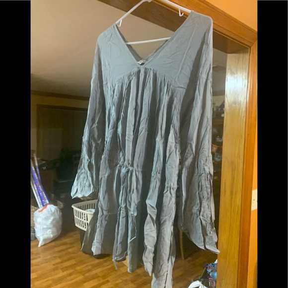 Tunic - Picture 1 of 6